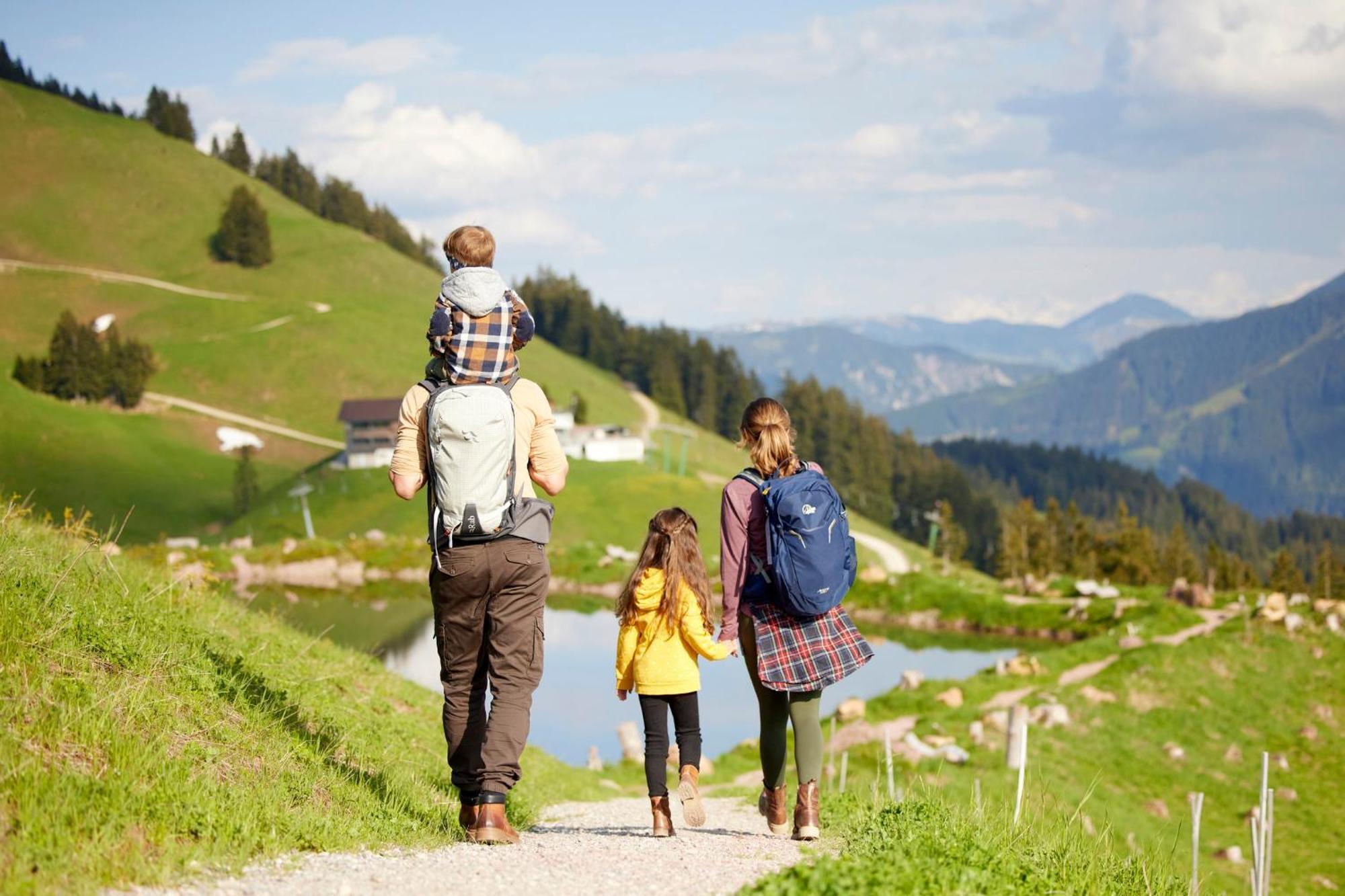 Das Hopfgarten Familotel Tirol Hopfgarten im Brixental Buitenkant foto