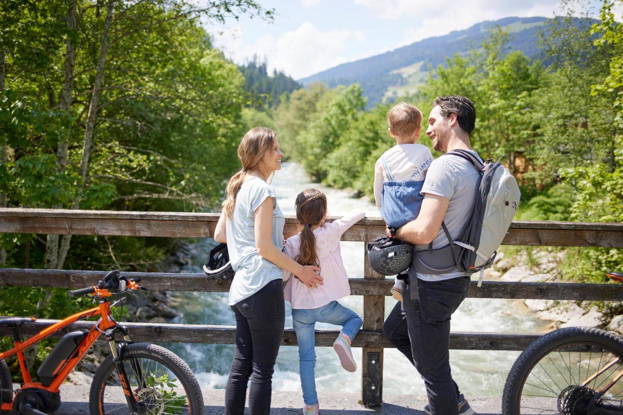 Das Hopfgarten Familotel Tirol Hopfgarten im Brixental Buitenkant foto